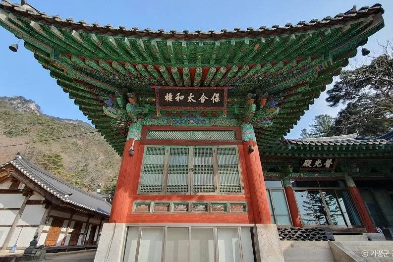 현등사 보화루 전각
