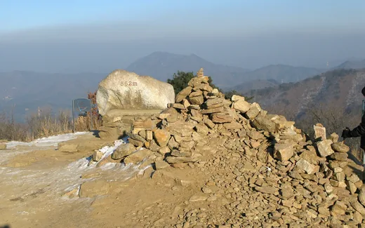 유명산