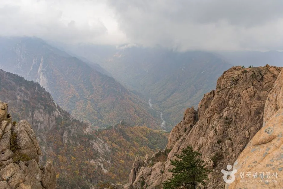 Autumn valley and granite outcrops seen from Gwongeumseong, Seoraksan