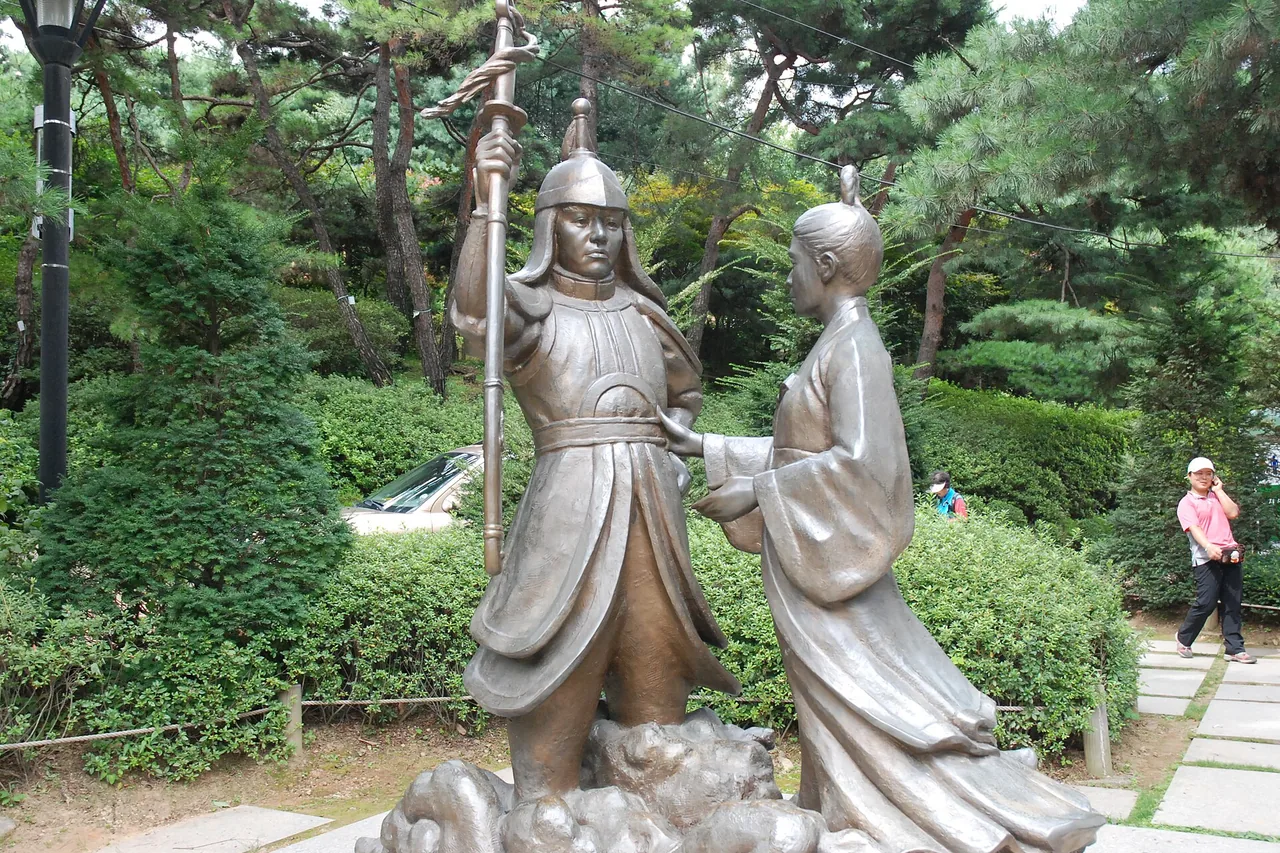 온달 장군과 평강공주 동상